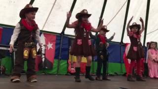Cowboy kids dance