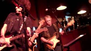 "Sing Me a Song" live by Willie Nile and his band at the Iron Horse, 4/30/11.