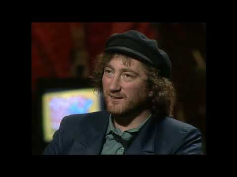 Roger Glover discusses being a member of Rainbow and his commitment to the band in 1981.