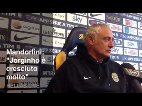 Hallfredsson, Jorginho e Toni