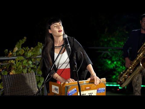 Eklektik Room #6: Pakosa, Kosendiak, Bond (1/2)