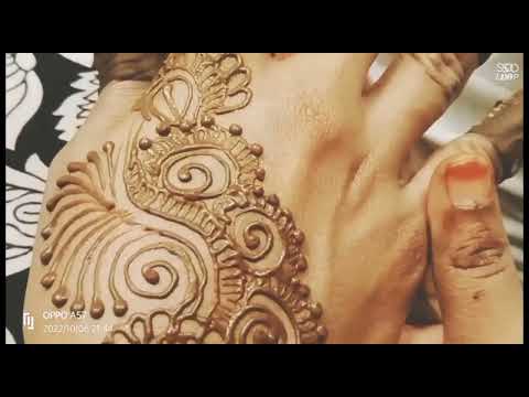 beautiful mehendi design made by Shabina