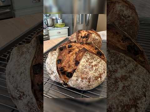 Everyone wants the cinnamon raisin bread!!!#artisanbread #breadartistry #food #sourdoughbaking