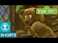 Sesame Street: Baby Bear "While the Porridge Cools"