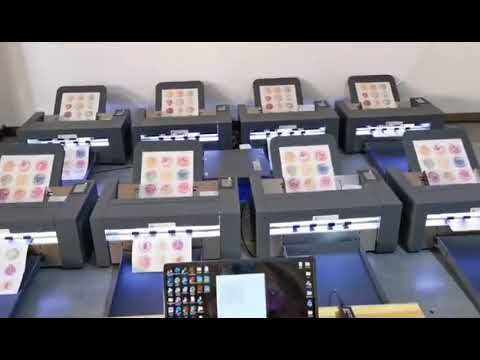 A plotadora de corte Vulcan SC-350 com alimentador automático de papel e ejetor será lançada na próxima primavera. Informações: SHITARA Co., Ltd. Takuo Takahashi 080-5977-8457 t.takahashi@shitara.co.jp