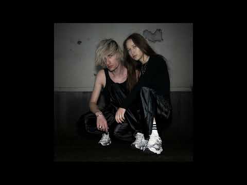 alina - nie an mich geglaubt (feat. krashy) [Official Audio]