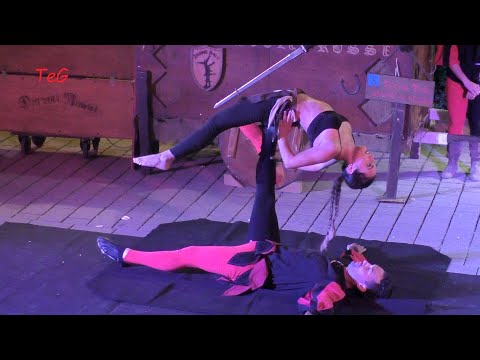 Diavoli Rossi artisti di strada alle Ferie medievali Pavone Canavese 2022