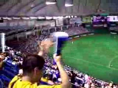 Yokohama Baystars hit a Grand Slam in the Tokyo Dome!
