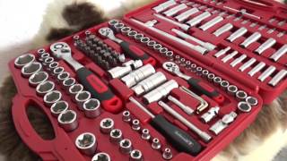 Rothewald-Werkzeug: Steckschlüssel-Set und Bremsbelagauseinanderdrücker