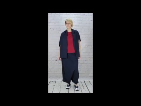 download lagu mp3 mp4 Mama B Made In Italy, download lagu Mama B Made In Italy gratis, unduh video klip Mama B Made In Italy