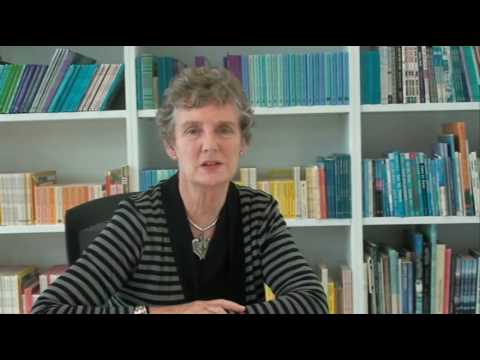 Lynley Dodd talks about Hairy Maclary iPad App