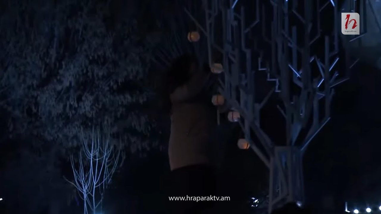 Ամանորի գիշերը «Եռաբլուրում». Ձեր լռությանը ես լույս եմ պարտք. ուղիղ