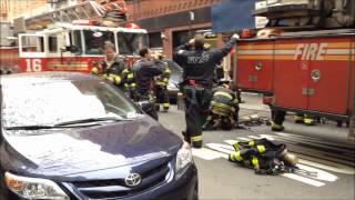preview picture of video 'COMPILATION 04 - SEVERAL VIDEOS OF THE FDNY ON SCENE AT VARIOUS FIRES INSIDE NEW YORK CITY.'