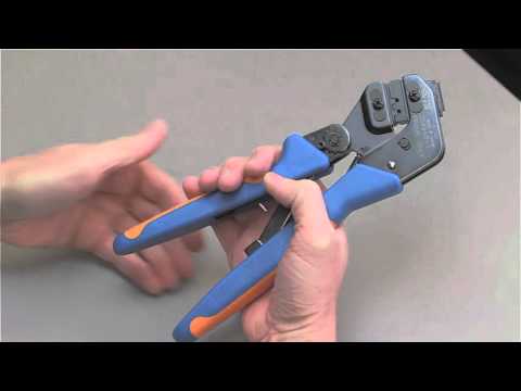Crimpen von AMPSEAL 16 Kontakten (AMPSEAL 16 Contact Crimping Instructions) - German