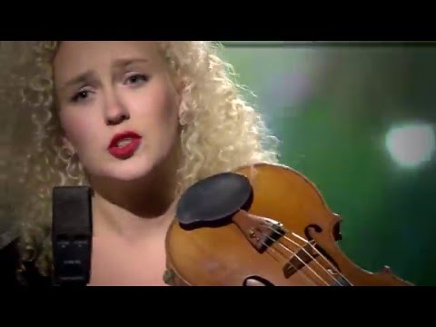 CURLY STRINGS - "Elumäng"