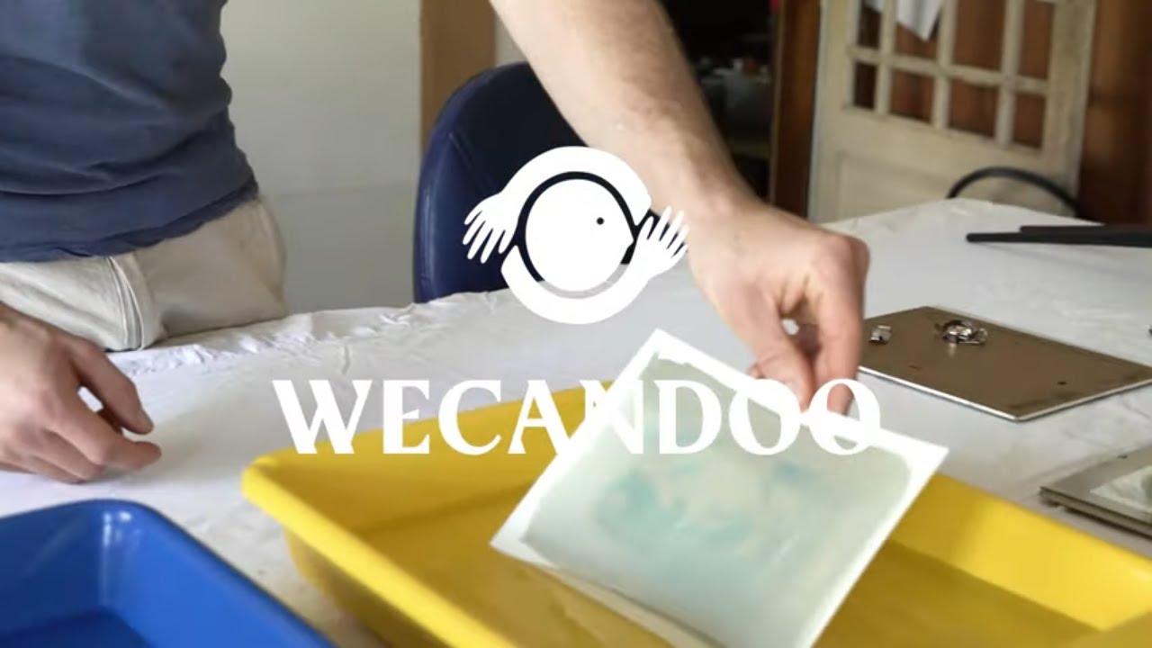 Initiez-vous au cyanotype en groupe - Vidéo