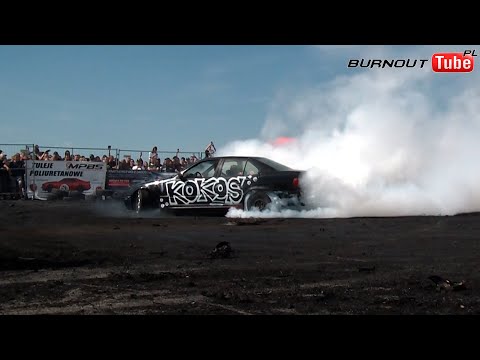 Trzecie miejsce Pokaz Mocy klasa PRO - "KOKOS" BMW E36 320 cz.2 - Majówka z BMW 2025 Toruń