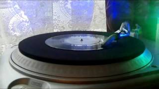 Jackson Five - I Saw Mommy Kissing Santa Claus/Frosty The Snowman (Motown).