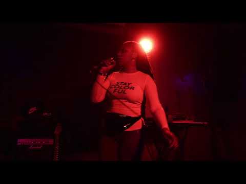 MYNDA GUEVARA - SHOW RESTAURANTE D.A.M.A.S - MUSICA (NA NHA MUNDO)