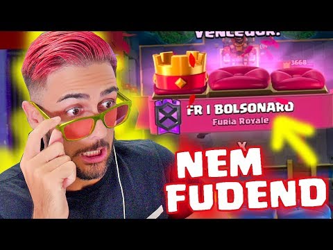 JOGUEI CONTRA UM MITO NO CLASH ROYALE