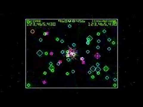 Geometry Wars RETRO - 1000 SUICIDE