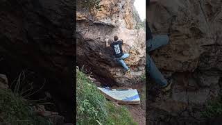 Video thumbnail of Villa los amigos izquierda, 6b+. El Tranqueru