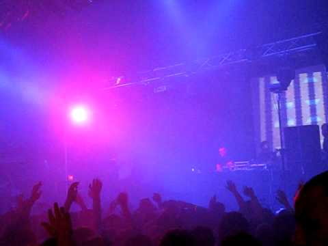 skrillex @ hartford.  ali love "diminishing returns" (alvin risk mix) / doctor p "louder".