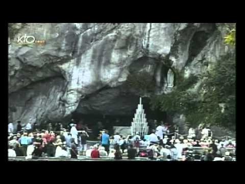 Chapelet à Lourdes