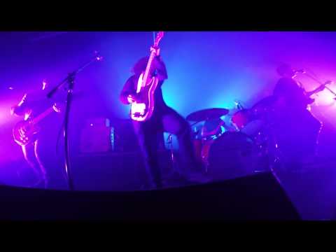 POSEIDOTICA + CARCA - Loco Hacela Callar (En vivo en Niceto 16.05.2015)