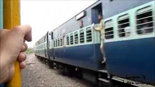 preview picture of video 'INDIAN RAILWAYS: MUST WATCH AT 30TH SEC 12823 C.G SAMPARK KRANTI WITH ITARSI WAP-4 AT RAIPUR'