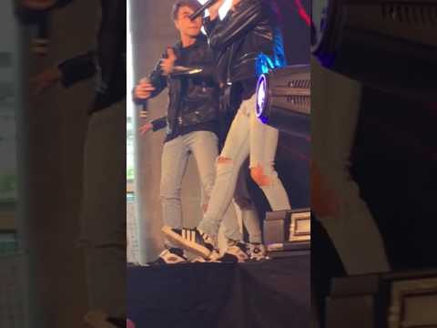 [Bozzbozz fancam] SHOWTIMEz cover IKON 1
