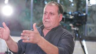 Режиссёр Мустафа Шевки Доган