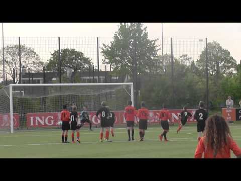 11 mei 2015 VV De Meern D3 - DESTO D1 com 2-5 Penalty verzilverd door DESTO (1-4)