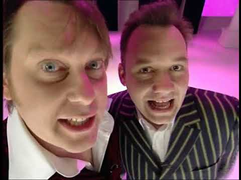 The Smell of Reeves and Mortimer - S02E01 - Cheese [5/05/95]