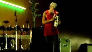 Atoms For Peace @ Fuji Rock &#39;10 - Skip Divided