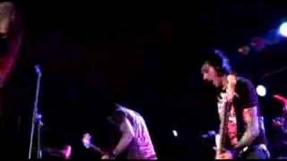 Drop Dead, Gorgeous - Knife vs. Face Round 1 (Live)