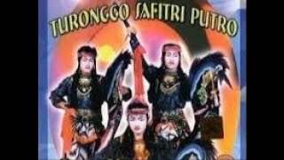 Download lagu Safitri putro sangplopor jaranan dangdut kreasi..jaranan favorit masa kecil mp3