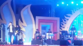 Teri Shirt Da button- Sonu Nigam LIVE HQ