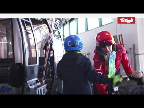 Gondola ski lift with kids - top tips  |  Kid ski lift Tyrol