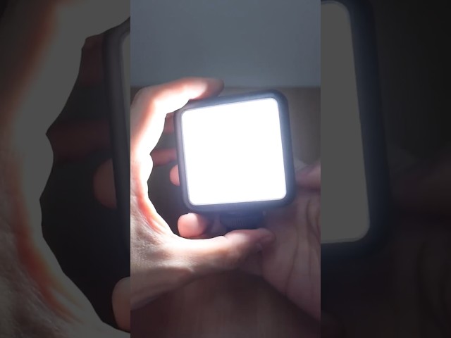 Vídeo relacionado con ULANZI VL100C Mini Luz de vídeo de la cámara LED USB con batería de 2000mAh, Regulable 2500-6500K con Montaje de Zapata fría, CRI95+ para Vlogging, TikTok, Fotografía Retrato