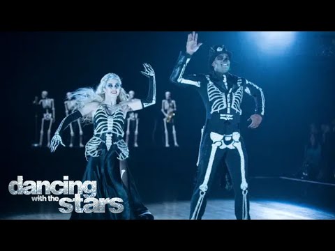 Calvin Johnson Jr. and Lindsay Arnold Halloween Quickstep (Week 8) | Dancing With The Stars