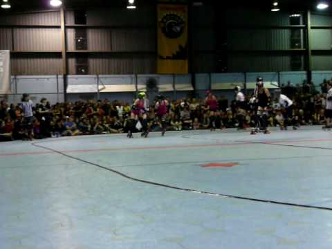 VRDL - 24.10.2009 - FRIGHTENING STRIKES - Derby Bout 1