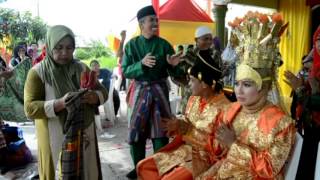 preview picture of video 'pernikahan adat batak di negri melayu siak'