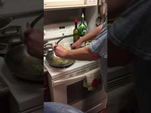 The Spicerer’s Cooking Course: Camarones a la Diabla Verde