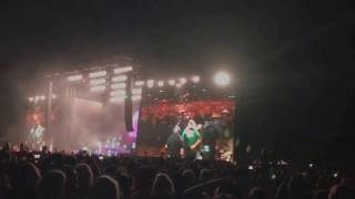 Million Reasons Remix - Lady Gaga (live)