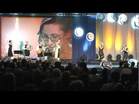 Modrijani & Anika Horvat & Astrid Kukovič-Lahko noč Piran (v živo)