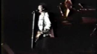 UK Jive - The Kinks (live Rutgers University, NJ 1989)