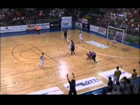 Marreco Futsal vence o Pato Futsal no Clássico das Penas 3 a 2