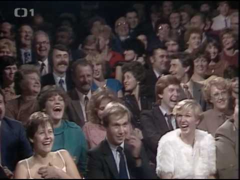 Kaiser Lábus - Instrukáž k otevření šampaňského