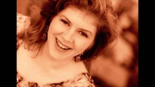 Kirsty MacColl - Happy